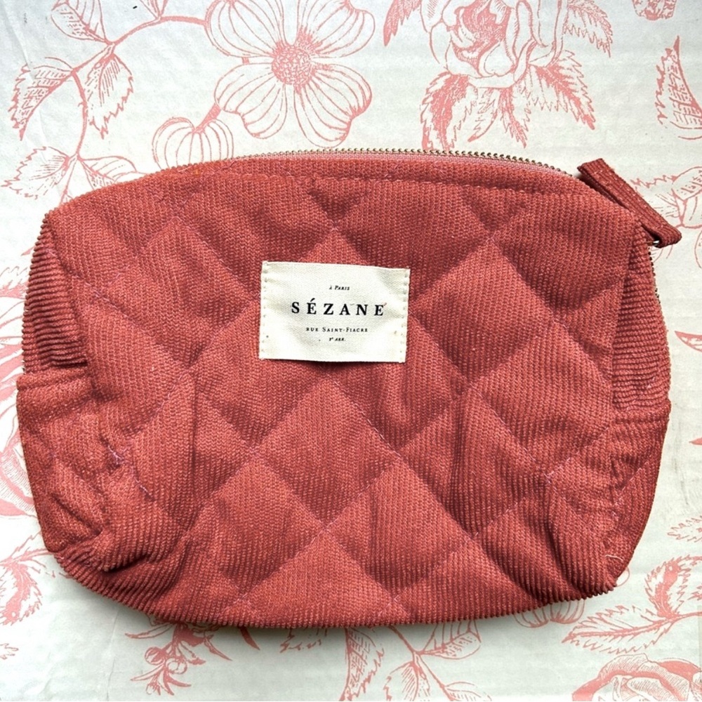 Sézane Quilted Coral Pouch